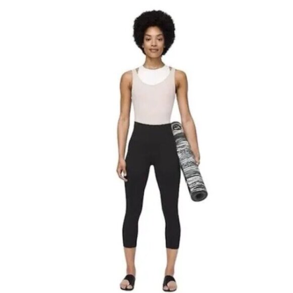 Lululemon Leggings Capris Pans Black 10 Pocket Yoga Pilates Gym - Picture 1 of 10